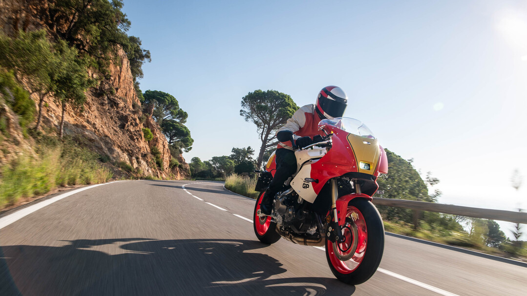 YAMAHA XSR900 GP MY25 22 YAMAHA XSR900 GP MY25 - Image 22