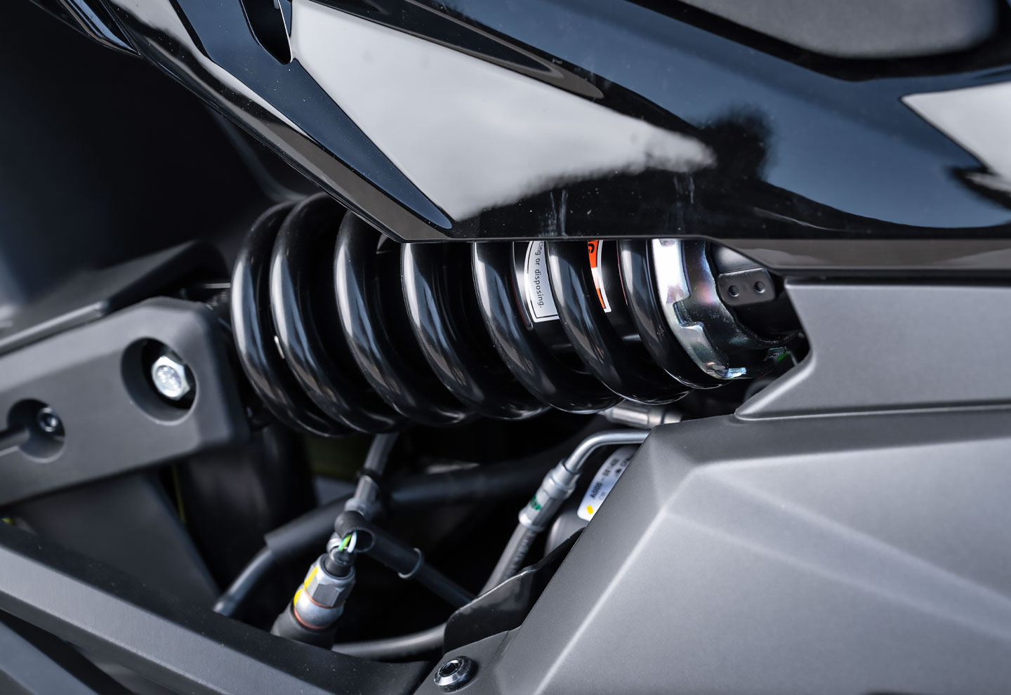 CFMOTO 650 NK ABS 2023 5 CFMOTO 650 NK ABS 2023 - Image 5