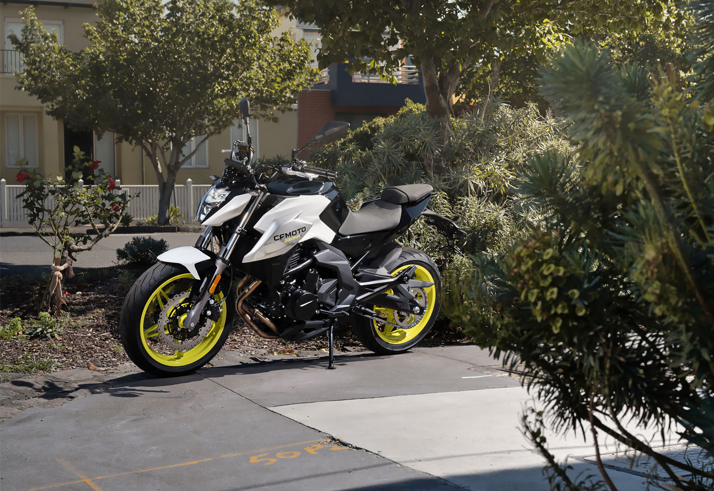 CFMOTO 650 NK ABS 2023 9 CFMOTO 650 NK ABS 2023 - Image 9