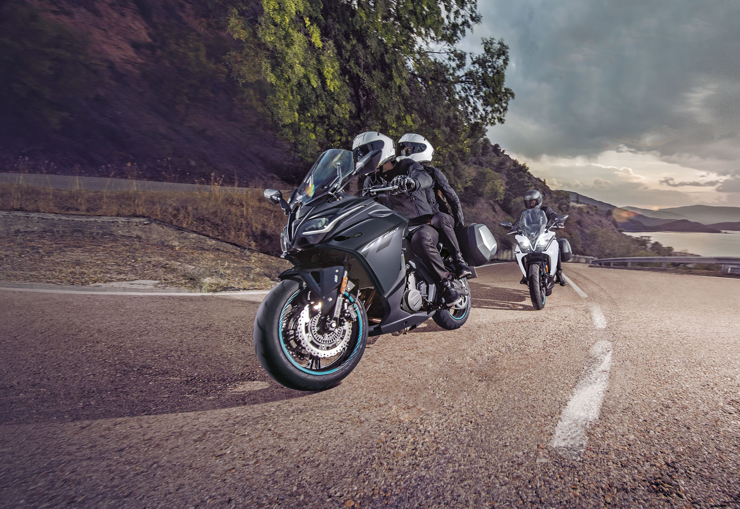 CFMOTO 650 GT ABS 2022 13 CFMOTO 650 GT ABS 2022 - Image 13