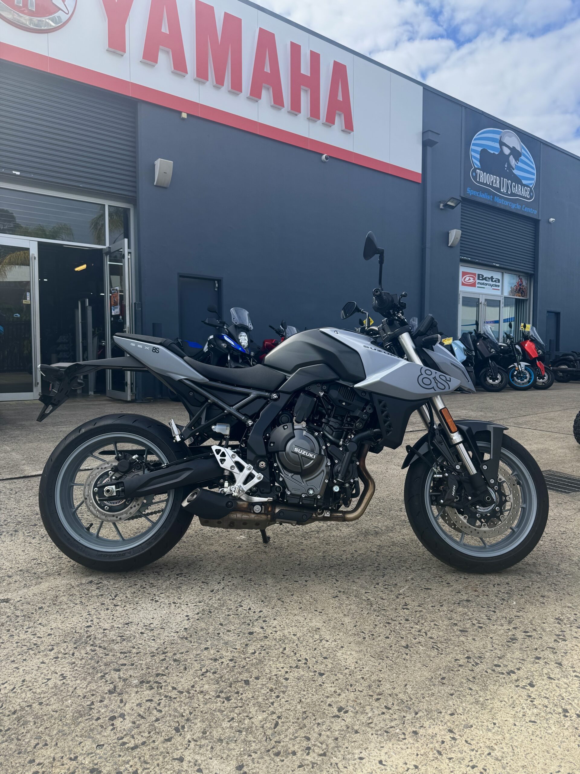 SUZUKI GSX-8S DEMO 6 SUZUKI GSX-8S DEMO - Image 6