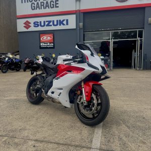 YAMAHA YZF-R9 2026 - DEMO